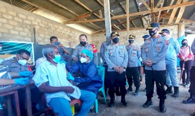 Bhakti-Kesehatan-di-Sulamu,-Kapolda-NTT-:--Kegiatan-ini-Dalam-Rangka-Hari-Bhayangkara-ke-75-Sebagai-Upaya-Polri-Memberikan-Pelayanan-Prima-Kepada-Masyarakat