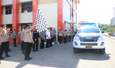 Peringati-Hari-Bhyangkara-ke-75,-Secara-Serentak-Kapolda-NTT-Lepas-Ribuan-Bantuan-Sosial-Kepada-Masyarakat-Terdampak-Covid-19