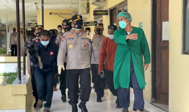 Tinjau-Rumah-Sakit-Di-Kota-Kupang,-Kapolda-NTT-:-Ketersediaan-Obat-Obatan-dan-Oksigen-Masih-Mencukupi