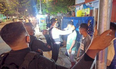 Ditsamapta-Polda-NTT-Gencar-Patroli-Malam-Tindak-Masyarakat-yang-Tidak-Taat-Prokes