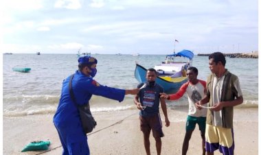 Patroli-dan-Sambang-Nusa-di-Daerah-Pesisir,-Ditpolair-Polda-NTT-Ajak-Masyarakat-Patuhi-5-M-dan-3-T