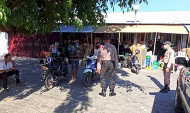 Cegah-Penyebaran-Covid-19,-Personel-Ditbinmas-Polda-NTT-Gelar-Binluh-Disiplin-Prokes 