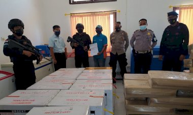 5.750-Vial-Vaksin-Jenis-Aztra-Zaneca-Tiba-di-Kupang,-Personil-Polda-NTT-Lakukan-Pagawalan-VVIP