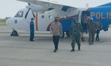 Kapolda-NTT-dan-Danrem-161/WS-Kupang-Kunjungi-Sumba-Timur-Guna-Melihat-Langsung-Penerapan-PPKM-Level-IV-di-Wilayah-itu