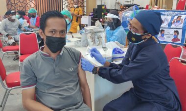 Rev@co-Biddokkes-Polda-NTT-Gelar-Vaksinasi-Massal-Untuk-Masyarakat-BTN-Kolhua