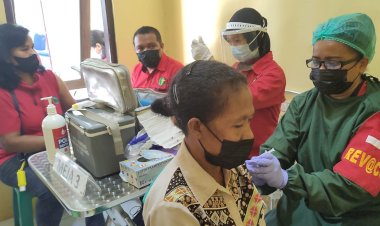 Rev@co-Biddokes-Polda-NTT-Selenggarakan-Vaksin-Covid-19-Tahap-II-Bagi-Masyarakat
