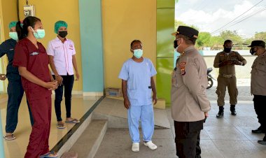 Sambangi-Tempat-Isolasi-Terpusat-di-Belu,-Irwasda-Polda-NTT-Semangati-Para-Nakes