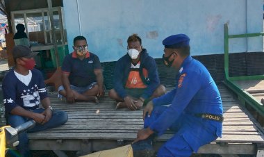 Patroli-Sambang-Nusa,-Ditpolair-Polda-NTT-Ajak-Masyarakat-Pesisir-Taat-Prokes