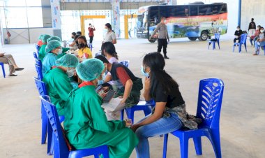 Gencarkan-Vaksinasi,-Kolaborasi-Polda-NTT-dan-BEM-Nusantara-Gelar-Vaksinasi-di-Kampus-Unwira-Kupang