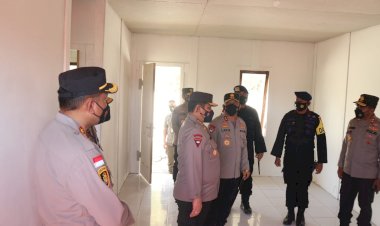 Di-Sela-Kunjunganya-di-Manggarai-Barat,-Wakapolri-Tinjau-Proses-Pembangunan-Mako-dan-Rumah-Dinas-Brimob-Kompi-IV-Labuan-Bajo