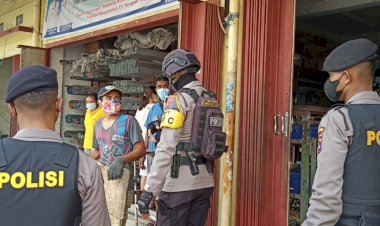 Ingatkan-Masyarakat-Bahwa-Covid-19-Itu-Nyata,-Sebanyak-21-Personel-Ditsamapta-Dikerahkan-Guna-Beri-Imbauan-Prokes