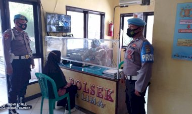 Personel-Provost-Polda-NTT-Mengecek-Kesiapan-Anggota-Piket-Polsek-Kelapa-Lima