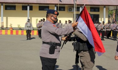Dansat-Brimob-Polda-NTT-Lepas-Puluhan-Personel-BKO-Pengamanan-Perbatasan-RI-RDTL
