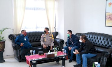 Tim-Audit-Kinerja-Tahap-II-Itwasum-Polri-Tiba-di-Bandara-Eltari-Kupang-Disambut-Irwasda-Polda-NTT