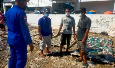 Cegah-Terjadinya-Pelanggaran-Prokes-dan-Kamtibmas,-Personil-Ditpolairud-Polda-NTT-Gelar-Patroli-Sambang-Nusa-di-Labuan-Bajo