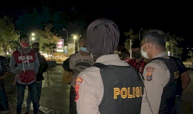 Patroli-KRYD,-Personel-Turjawali-Ditsamapta-Polda-NTT-Ajak-Warga-Bersama-Menjaga-Kamtibmas