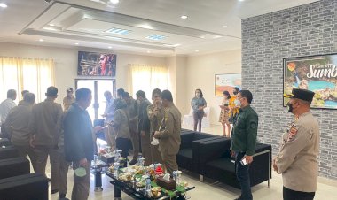 Dirbinmas-Polda-NTT-Bersama-Forkopimda-Melepas-Keberangkatan-Menteri-Pertanian-Syahrul-Yasin-Limpo