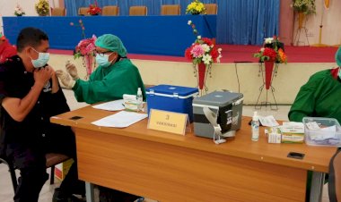 RSB-Titus-Uly-Kupang-Kerahkan-15-Tenaga-Vaksinator-Layani-Vaksinasi-di-Politeknik-Negeri-Kupang