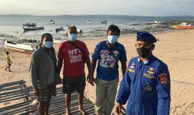 Secara-Humanis,-Personil-Ditpolairud-Polda-NTT-Beri-Imbau-Warga-Labuan-Bajo-Terapkan-Pola-Hidup-Sehat-Saat-Beraktivitas