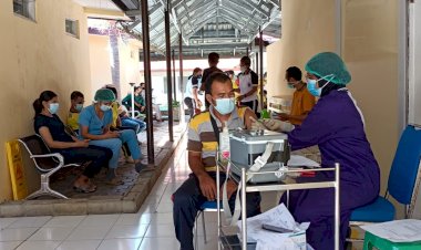 Terus-Tingkatkan-Herd-Immunity,-RSB-Titus-Uly-Kupang-Beri-Layani-Vaksinasi-Bagi-Masyarakat-Kota-Kupang