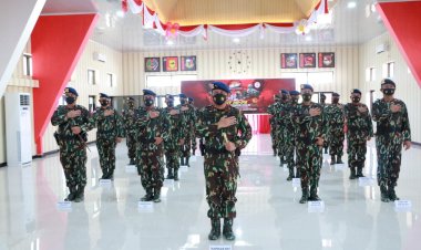 Peringati-HUT-Ke-76-Korps-Brimob-Polri,-Kapolda-NTT-Bersama-Pejabat-Utama-Ikuti-Upacara-Secara-Virtual