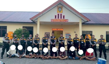 Patroli-Malam-Minggu,-Personel-Ditsamapta-Polda-NTT-Amankan-Sekelompok-Pemuda-yang-Hendak-Tawuran