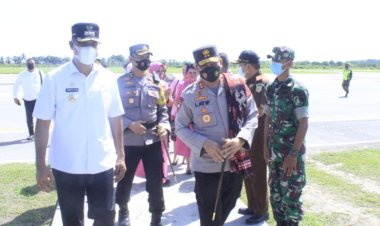 Pantau-Situasi-Kamtibmas-Jelang-Akhir-Tahun,-Kapolda-NTT-Kunjungi-Sumba-Timur