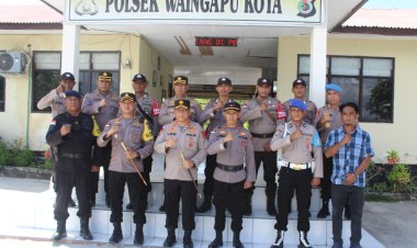 Di-sela-Kunjungannya-di-Sumba-Timur,-Kapolda-NTT-Sempatkan-Diri-Kunjungi-dan-Memotivasi-Personel-Polsek-Waingapu-Kota