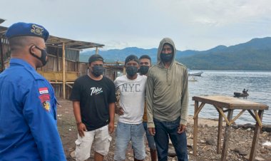 Beri-Edukasi-Prokes-Kepada-Pemuda-di-Wilayah-Pesisir-Flotim,-Personel-Ditpolairud-Polda-NTT-Ingatkan-Pentingnya-Biasakan-Pola-Hidup-Sehat