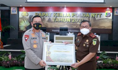 Selain-Ketua-Pengadilan-Tinggi-Kupang,-di-Raker-Tahun-2021-Polda-NTT-juga-Menghadirkan-Kajati-NTT-Sebagai-Narasumber