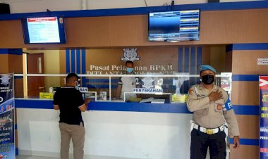 Upaya-Cegah-Penyimpangan,-Personel-Provost-Polda-NTT-Lakukan-Pengawasan-Area-Pelayanan-Ditlantas-Polda-NTT