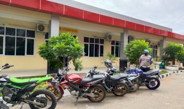Razia-Kendaraan-Bermotor,-Provost-Polda-NTT-Amankan-Enam-Unit-Ranmor-R2-Milik-Anggota