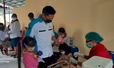 RS-Bhayangkara-Titus-Uly-Kupang-Berikan-Pelayanan-Vaksinasi-kepada-Anak-Anak-Hingga-Lansia