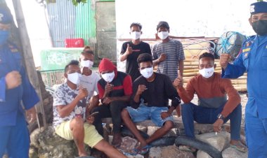 Patroli-Sambang-Ke-Daerah-Pesisir-Oesapa,-Ini-Pesan-Yang-Disampaikan-Personel-Ditpolairud-Polda-NTT