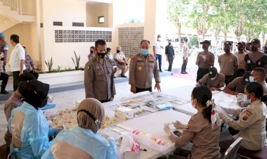 Bidpropam-Polda-NTT-Gelar-Pemeriksaan-Urin-Terhadap-Anggota,-Kabidpropam-Polda-NTT-:-Kita-Lakukan-Mitigasi-Dalam-Rangka-Pencegahan