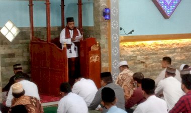 Kasibinturmas-Ditbinmas-Polda-NTT-Ajak-Jemaah-Masjid-Baiturrahman-Bakunase-Tangkal-Paham-Radikalisme
