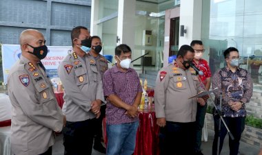 Tinjau-Vaksinasi-Drivethru,-Wakapolda-NTT-Ikuti-Arahan-Kapolri-Secara-Virtual