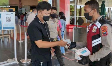 Gelar-Patroli-di-Pusat-Perbelanjaan,-Personel-Satgas-Kepatuhan-Prokes-OAN-Imbau-Masyarakat-Taat-Prokes