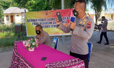 Supervisi-ke-Polres-Lembata,-Kabidhumas-Polda-NTT-Ajak-Anggota-Memviralisasikan-Kegiatan-Positif-Polri