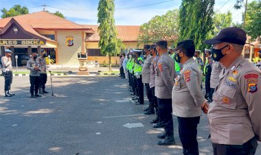 Perkuat-Manajemen-Media,-Kabidhumas-Polda-NTT-Beri-Arahan-kepada-Personel-Polres-Sikka