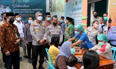 Gelar-Vaksinasi-Serentak-Jelang-Idul-Fitri-1443-H,-Kapolda-NTT-:-Target-Kita-di-Provinsi-NTT-Adalah-21-Ribu