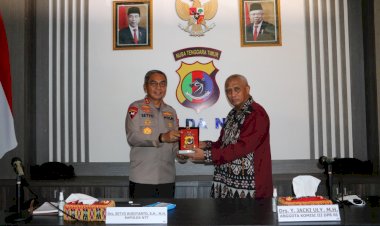 Terima-Kunjungan-Kerja-Reses-Anggota-Komisi-III-DPR-RI,-Kapolda-NTT-Harap-Kegiatan-Ini-Sebagai-Motivasi