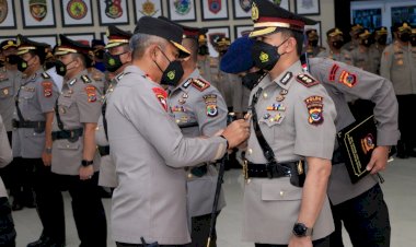 Kapolda-NTT-Pimpin-Serah-Terima-Jabatan-Tiga-Pejabat-dan-Pengkuhan-Kenaikan-Tipe-Polresta-Kupang-Kota