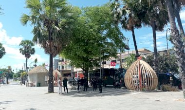 Pastikan-Warga-Aman-di-Libur-Lebaran,-Subsatgas-Brimob-Ops-Ketupat-Turangga-2022-Patroli-ke-Tempat-Rekreasi