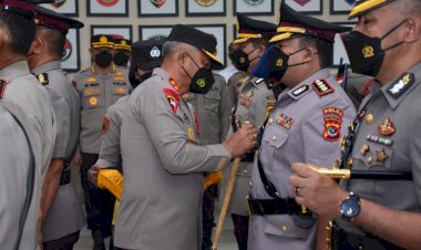 Kapolda-NTT-Pimpin-Serah-Terima-Jabatan-Tiga-Pejabat-Polda-dan-Kapolres-Ngada