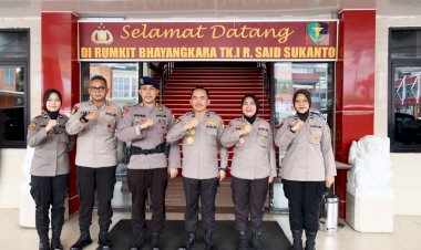 Polri-Lakukan-Anjangsana-ke-Mantan-Kapolri-hingga-Anggota-yang-Sakit-dan-Gugur-saat-Tugas