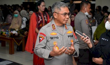 Lomba-Fashion-Show-Polwan-Fashion-Week,-Kapolda-NTT-:-Polwan-NTT-Dukung-dan-Akomodir-UMKM-Masyarakat