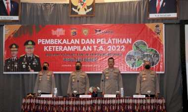 Buka-Giat-Pembekalan-dan-Pelatihan-Keterampilan-bagi-PNPP-yang-akan-Mengakhiri-Dinas,-Wakapolda-NTT-:-Pensiun-Siap-Bahagia