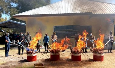 Polsek-Insana-Utara-Ikut-Musnahkan-Media-Pembawa-HPKH-dan-OPTK