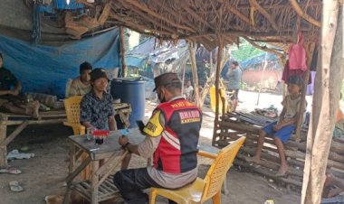 Ops-Aman-Nusa-II,-Bhabinkamtibmas-Minta-Warga-Tingkatkan-Kewaspadaan